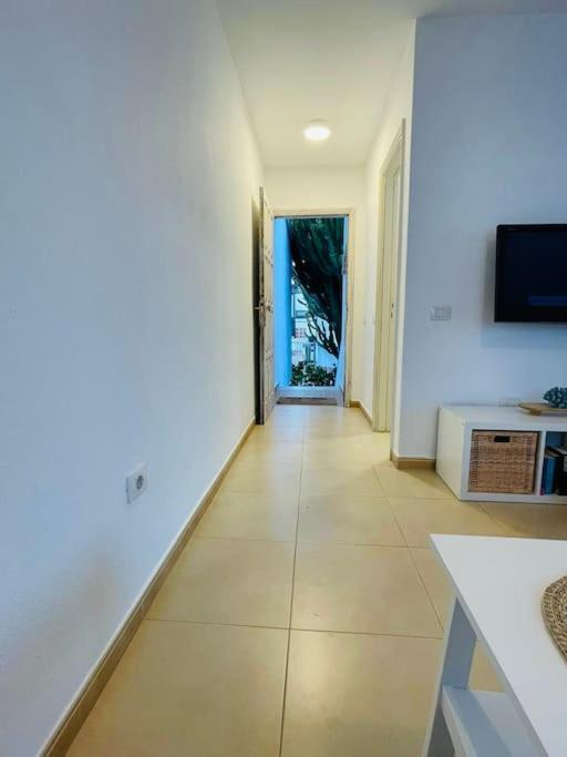 Apartment Hoplaco Apartament, Almost On The